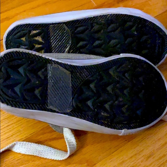 Twisted Jr off brand chuck style sneakers - Picture 4 of 4